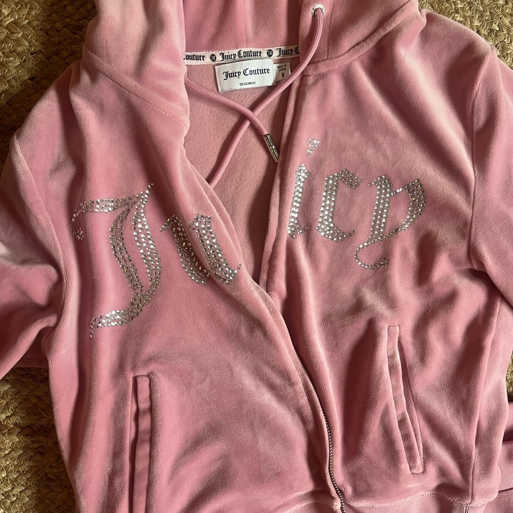 Juicy Couture Pink Velour Tracksuit - Picture 8 of 8